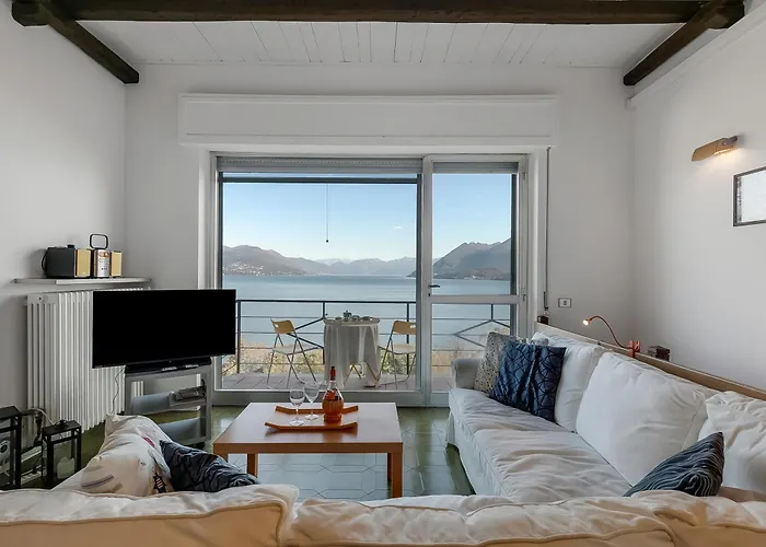 Infinity View Terraced Casa - Happy Apartman Stresa